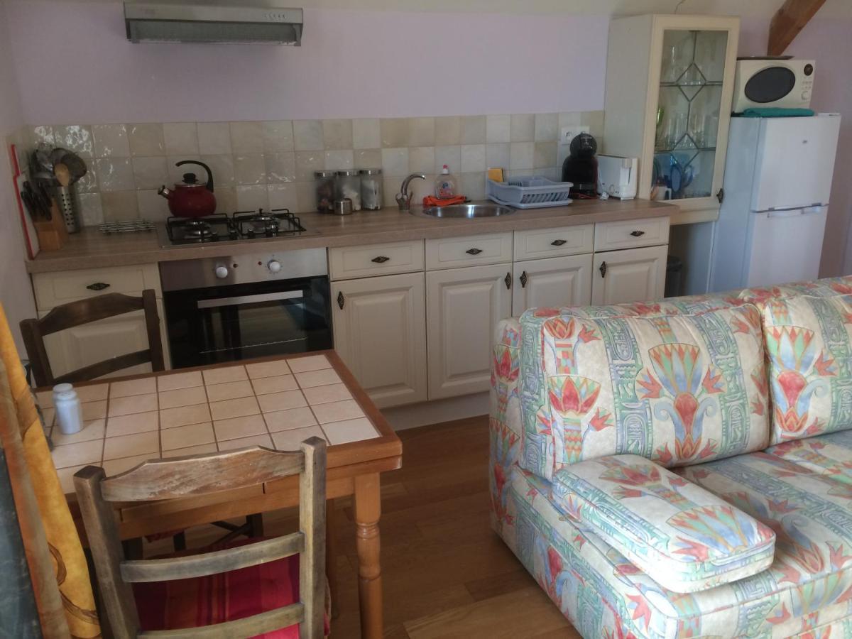 Les Petits Chenes Bed & Breakfast La Pellerine  Екстериор снимка